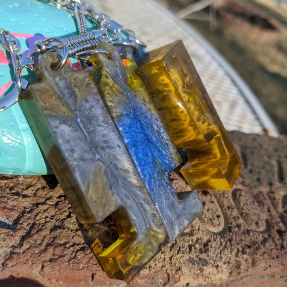 Phone Stand Key Chains Set of Three Resin Art Cute Gifts Keychain Handmade Tech - Picture 4 of 10